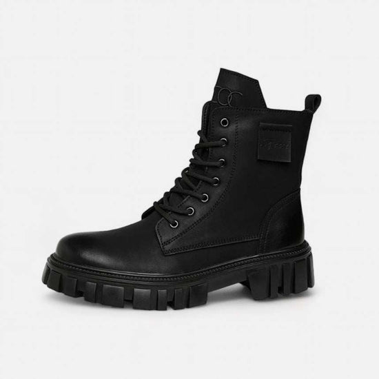 Black platform winter boots