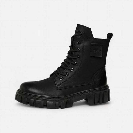 Black platform winter boots