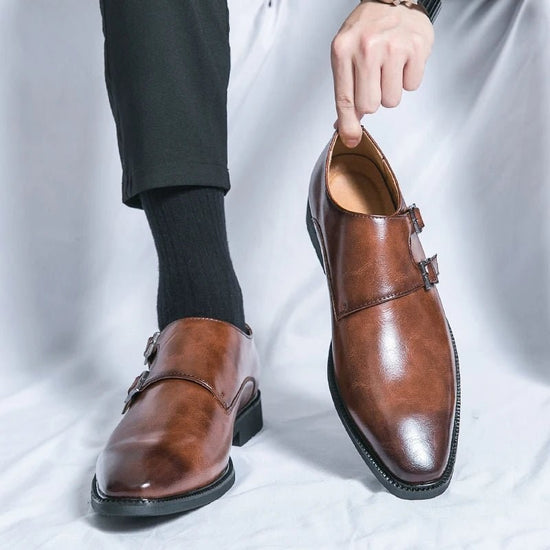 Buckle monk classic retro shoes