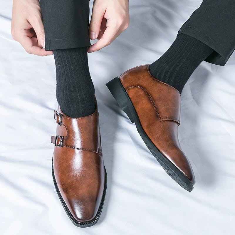 Buckle monk classic retro shoes