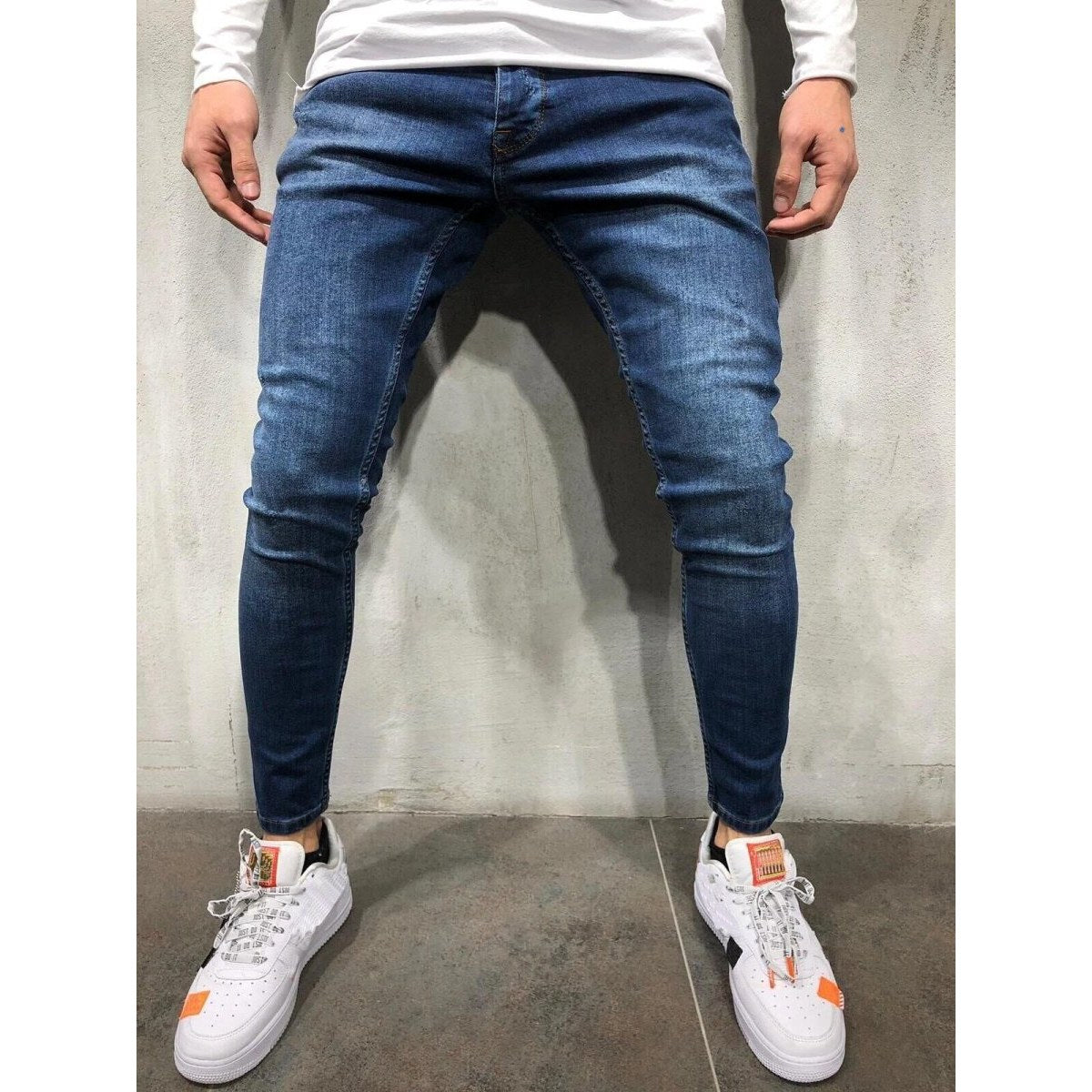 Classic Slim Jeans
