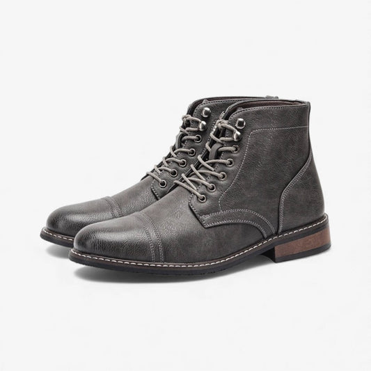 Classical ankle leather boots