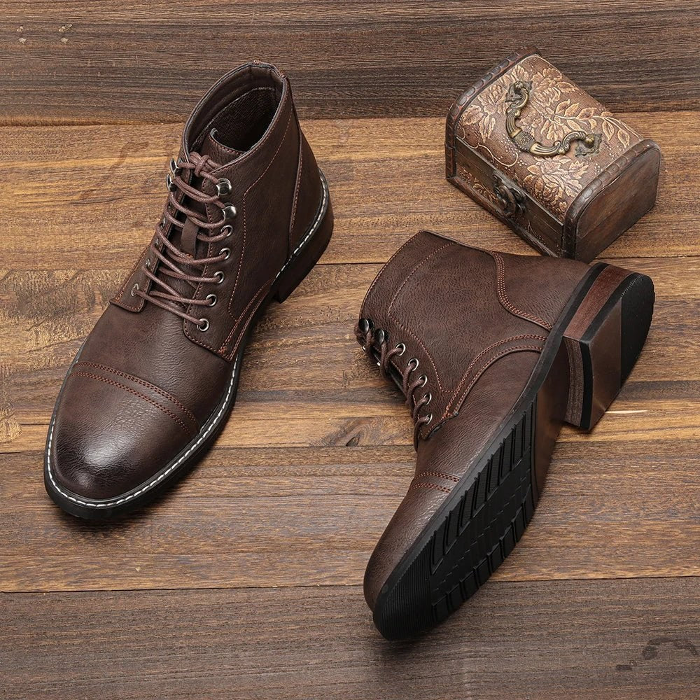 Classical ankle leather boots