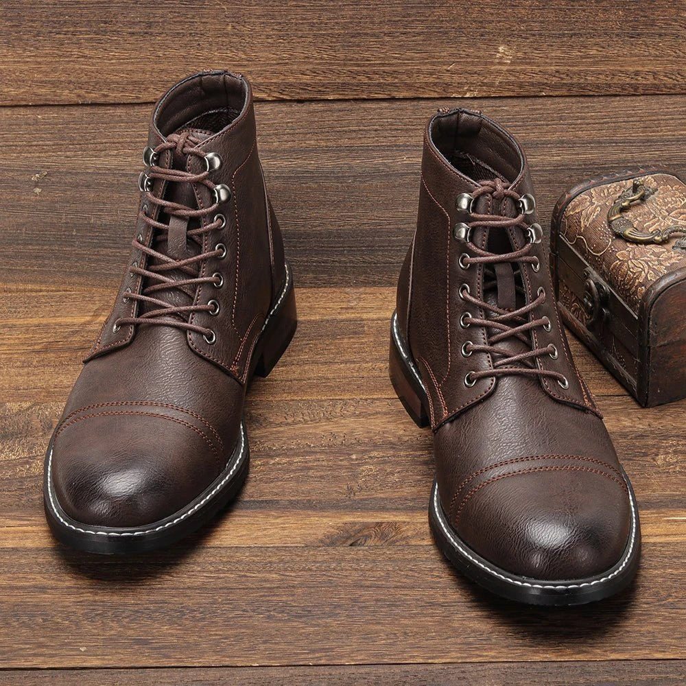 Classical ankle leather boots