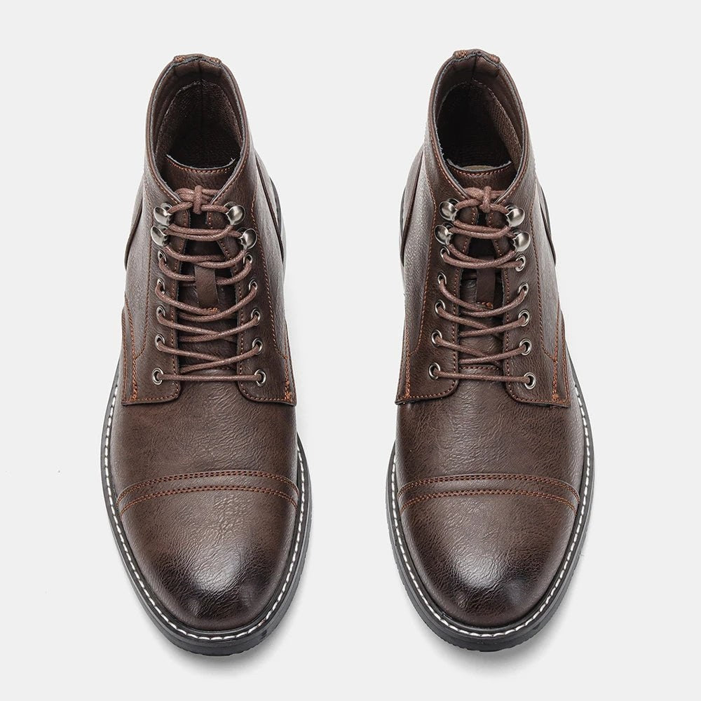 Classical ankle leather boots
