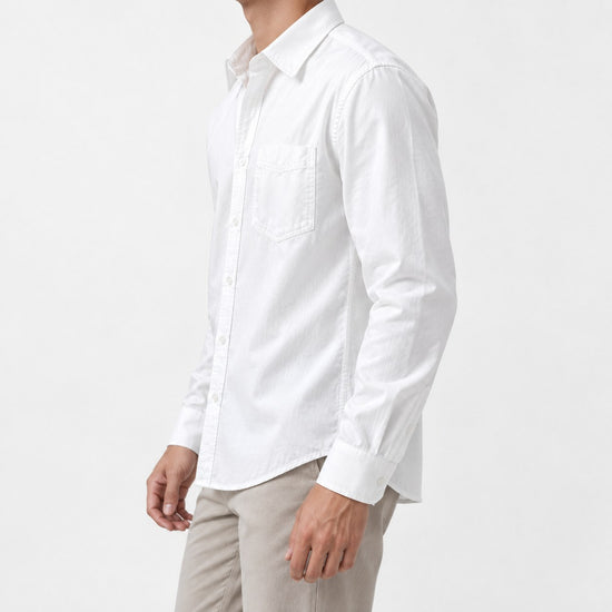 Cotton point collar shirt with a chest pocket