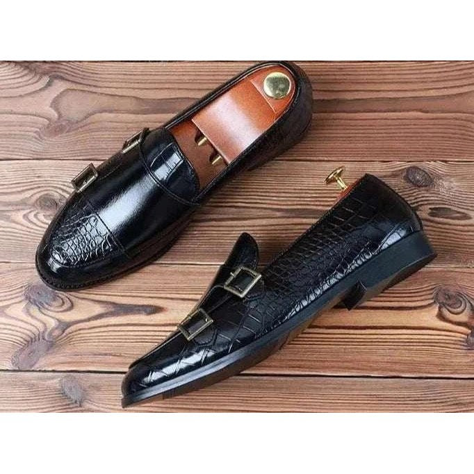 Crocodile pattern microfiber shoes
