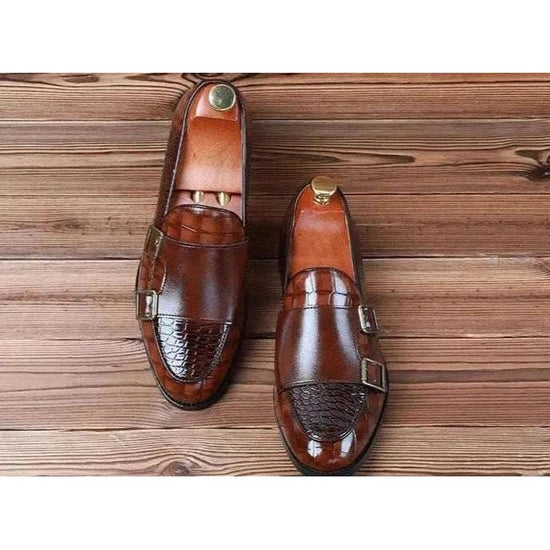 Crocodile pattern microfiber shoes