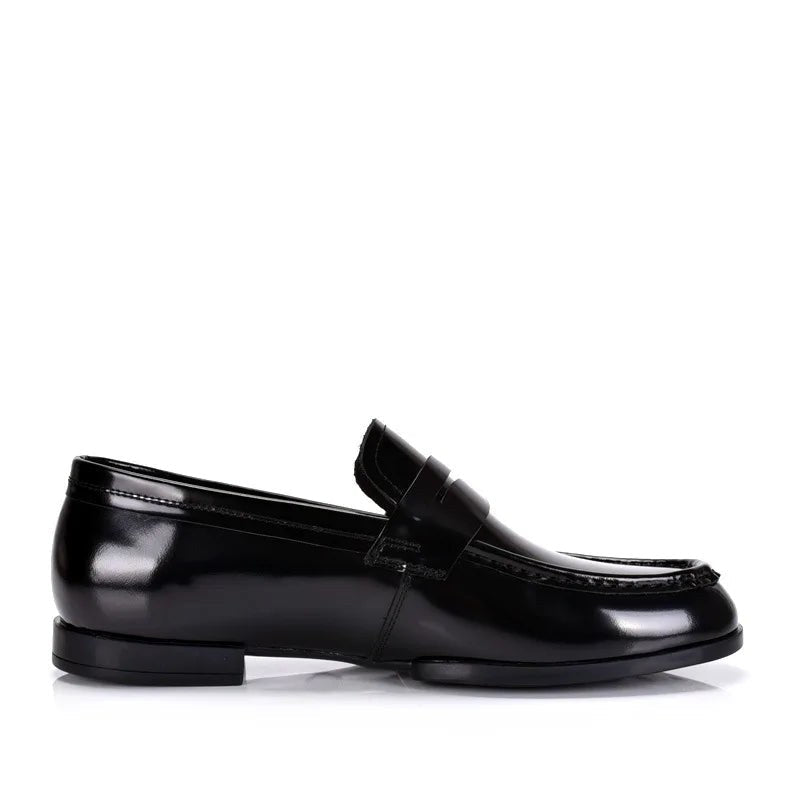 Elegant loafers italian slip-on