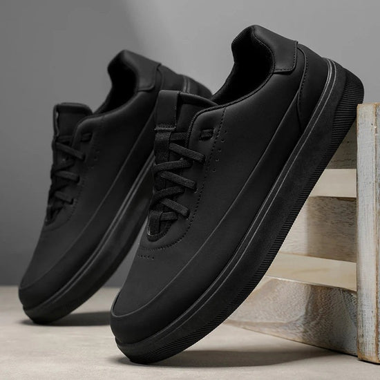 Genuine leather shoes with sole