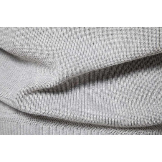 High-collar autumn/winter sweater