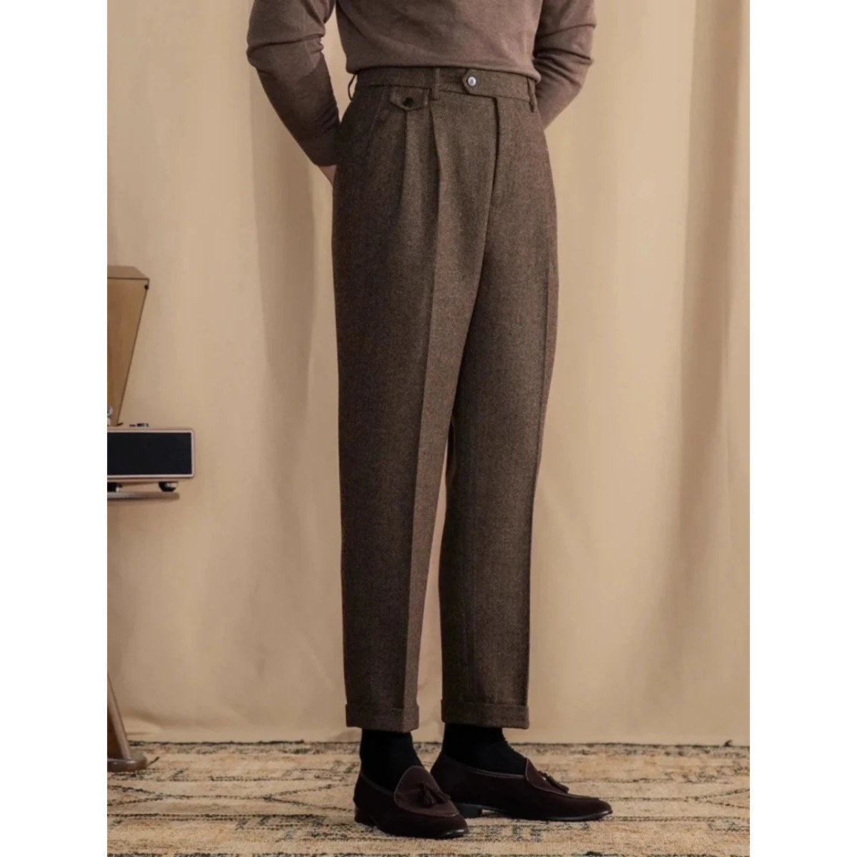Italian wool herringbone pattern straight pants