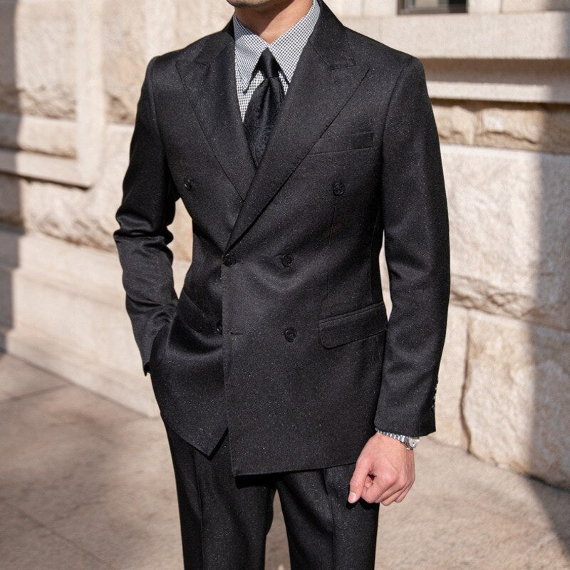 Men's double-breasted business suit