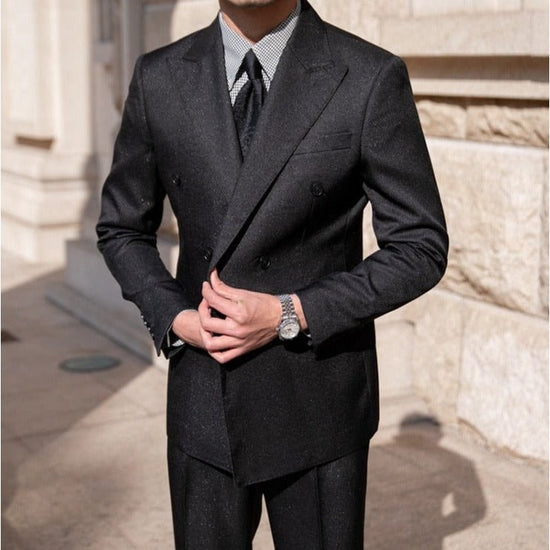 Men's double-breasted business suit