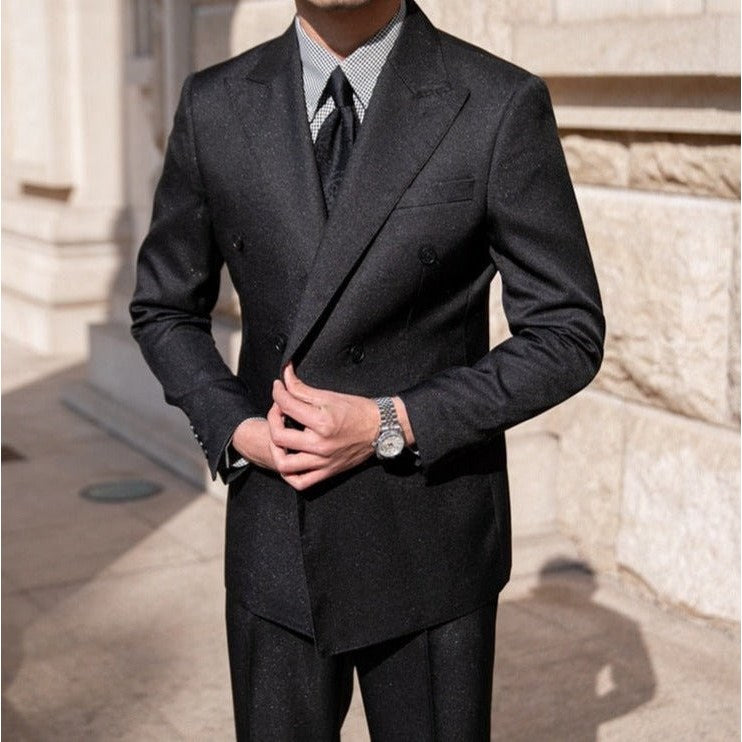 Men's double-breasted business suit