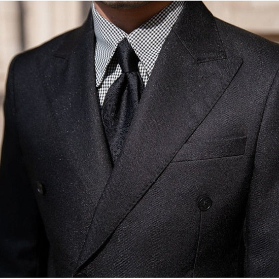 Men's double-breasted business suit