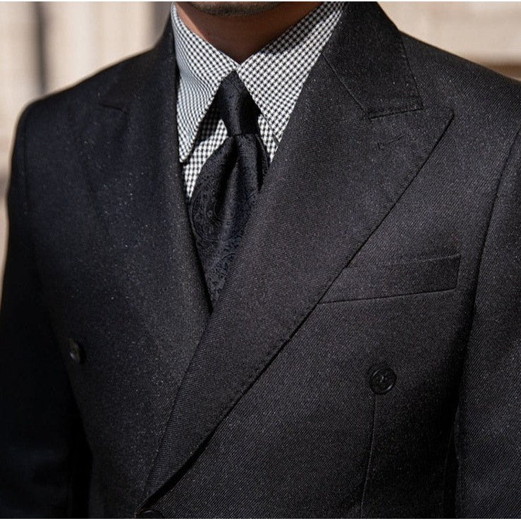 Men's double-breasted business suit