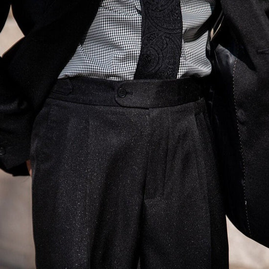 Men's double-breasted business suit