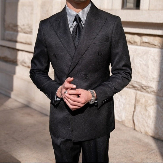 Men's double-breasted business suit