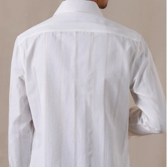 Men's vertical-stripe business shirt