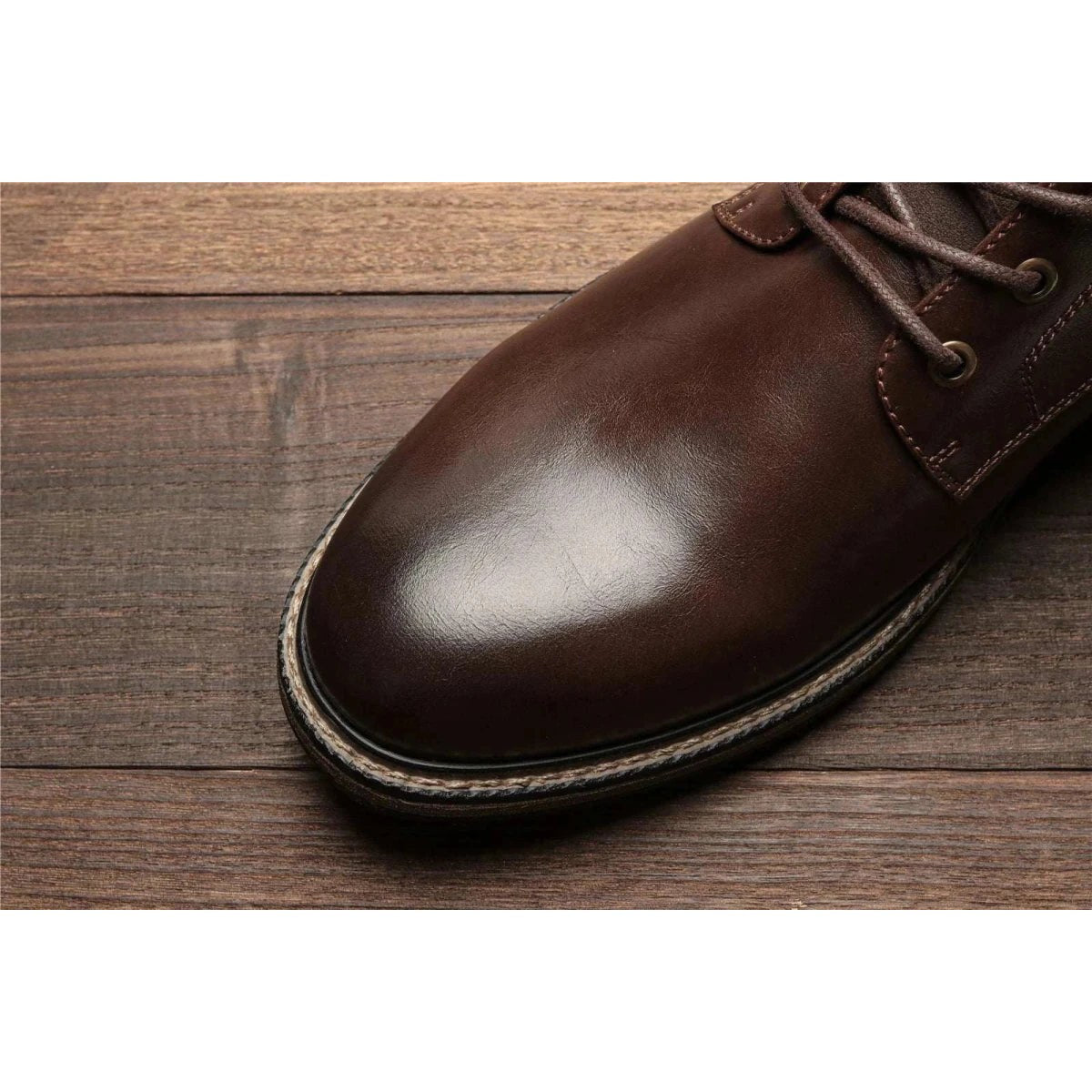 Retro british leather boots
