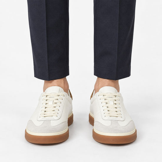 Retro leather sneakers with contrast soles