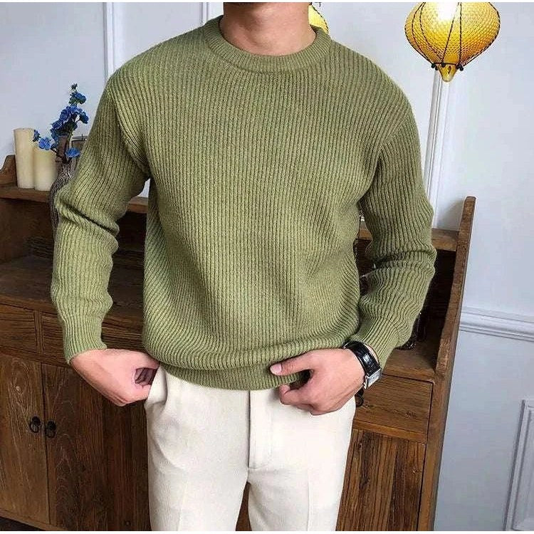 Solid round neck knit sweater