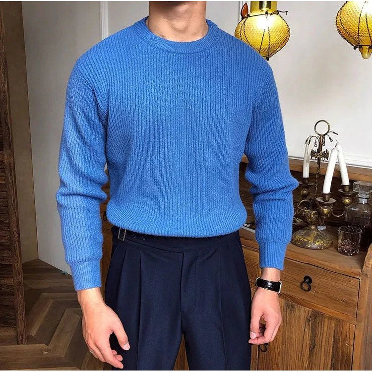 Solid round neck knit sweater