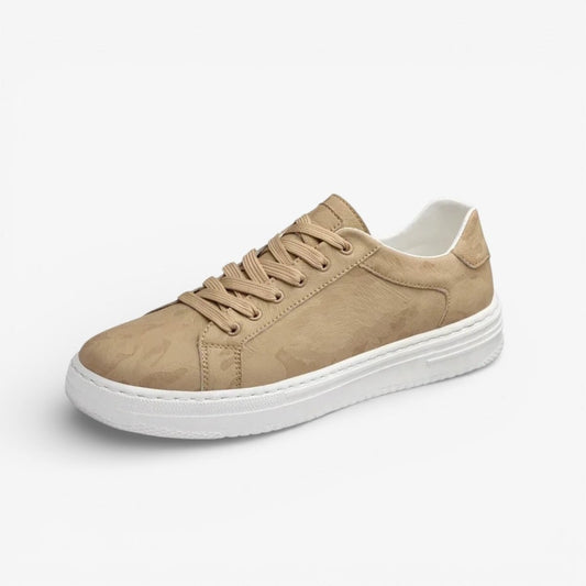 Tennis leather shoes