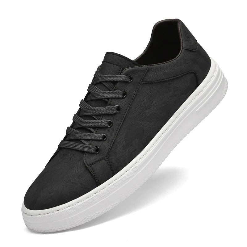 Tennis leather shoes