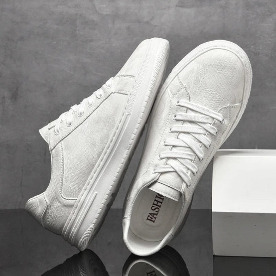 Tennis leather shoes