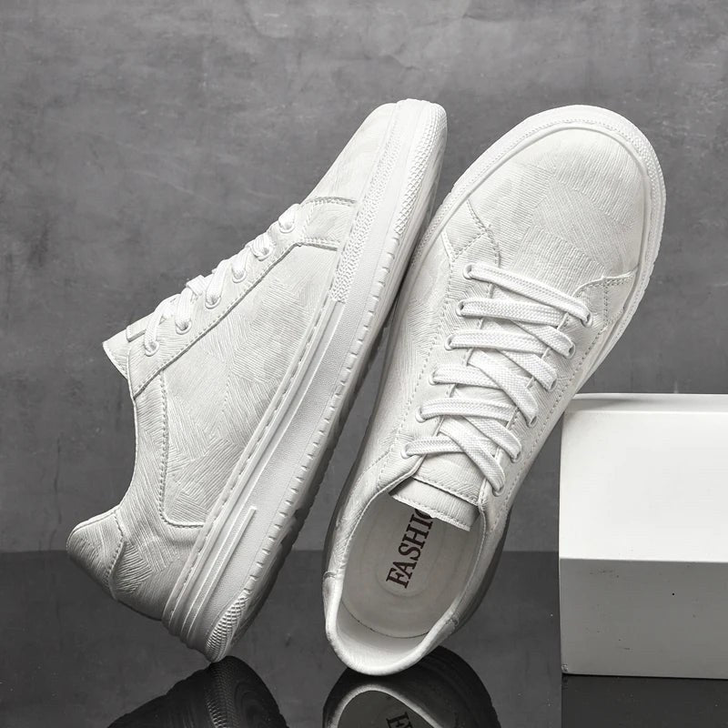 Tennis leather shoes