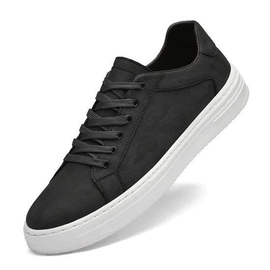 Tennis leather shoes